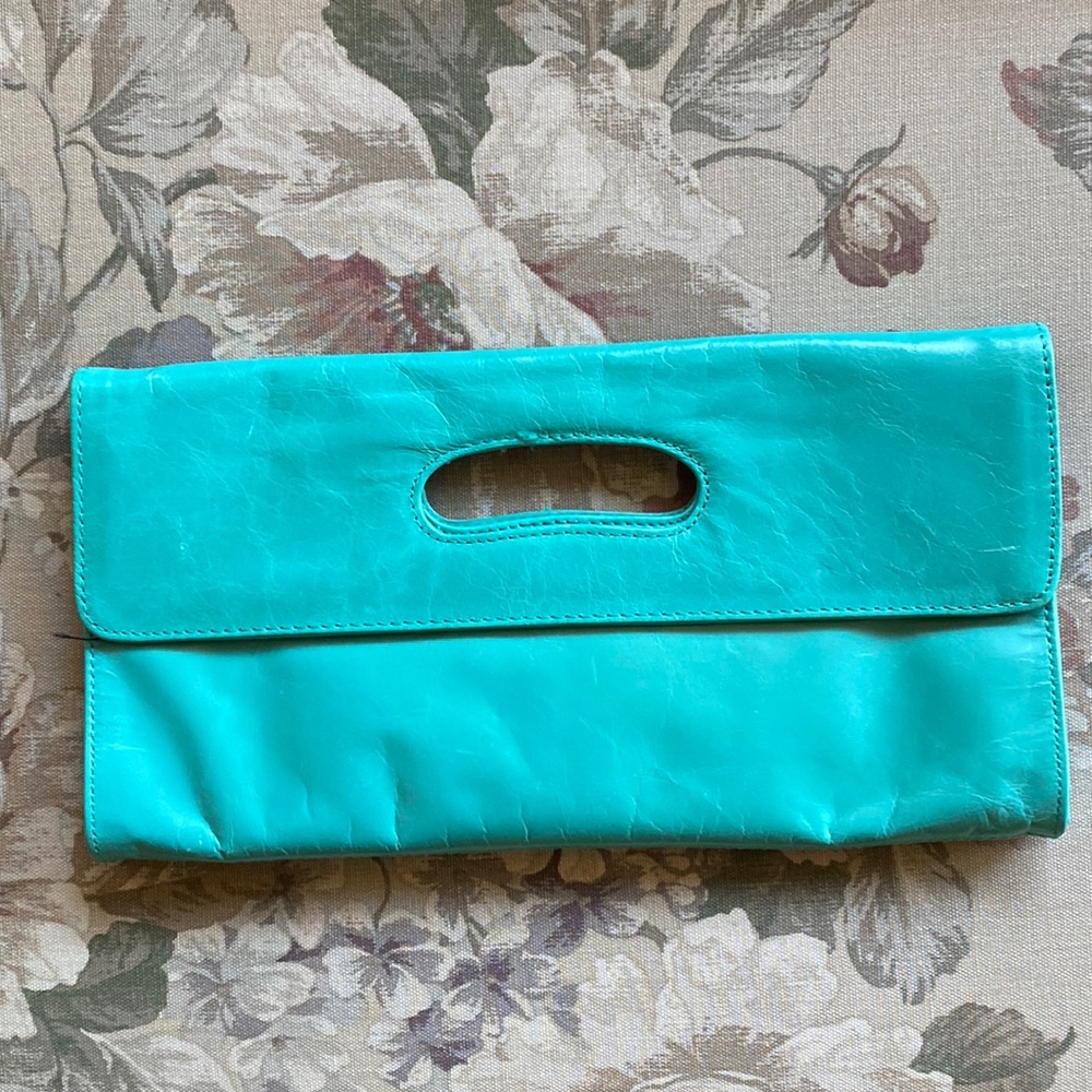 HOBO Turquoise clutch